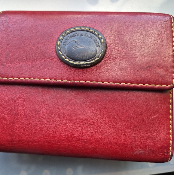 Vintage Dooney & Bourke Red Leather Wallet - Picture 1 of 6